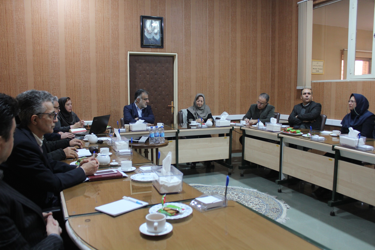 نشست مشترک ریاست موسسه با مدیرکل دفتر امور فناوری سازمان